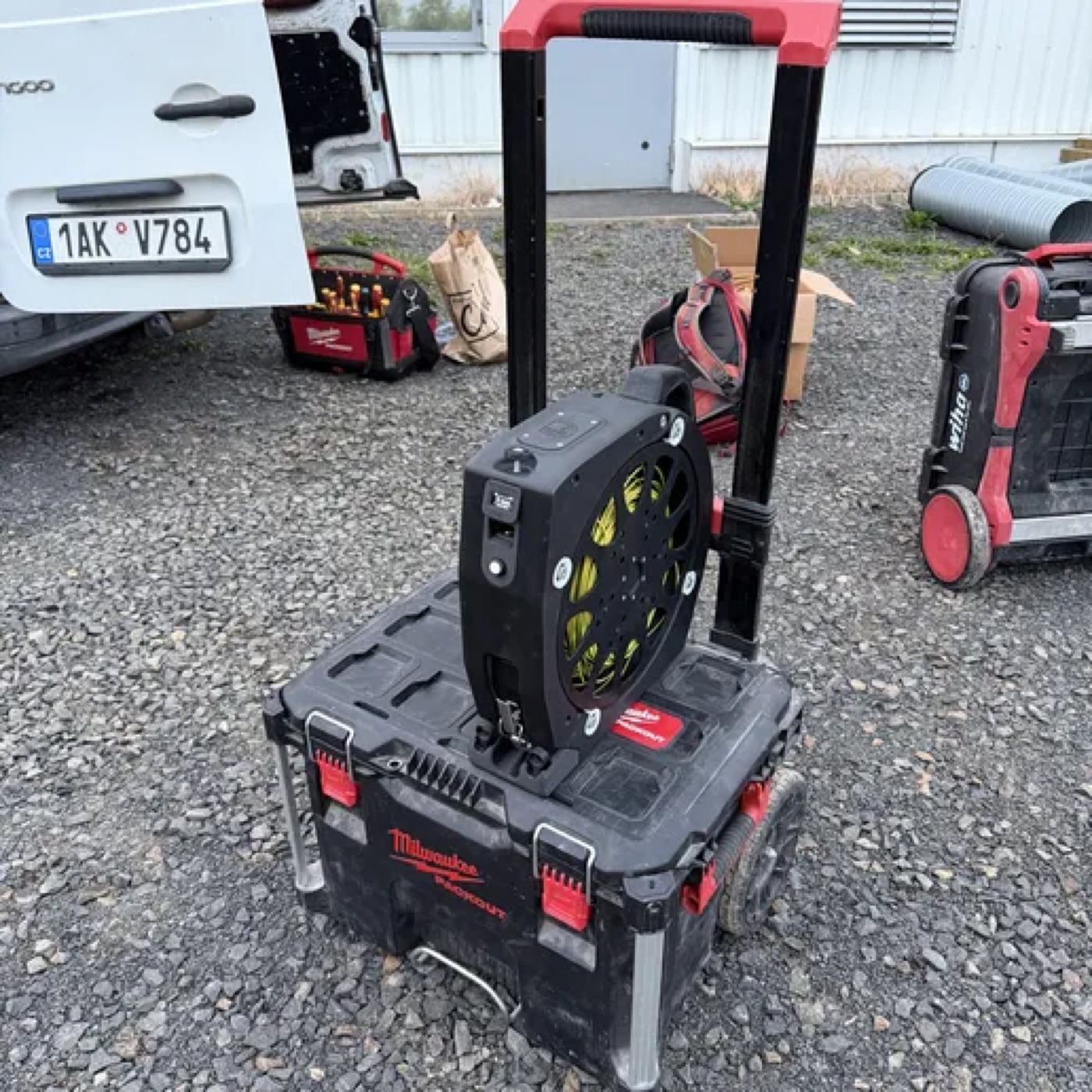 Spooler na vozíku Packout